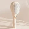 Brosse auto-nettoyante